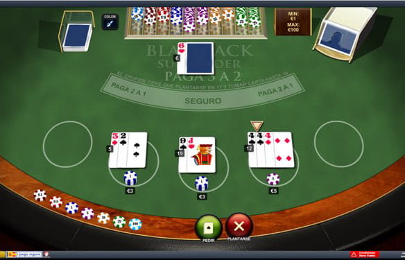 Ein Blackjack-Tisch, an dem der Spieler drei Hände gesetzt hat. Die erste Hand addiert 12, die zweite 19 und die dritte 5. Der Dealer hat eine offene Karte und eine verdeckte Karte.